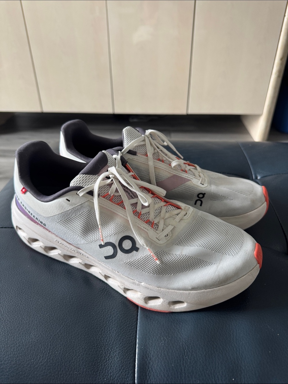 On Cloudrunning White/Coral Men’s Running Shoes Size 12